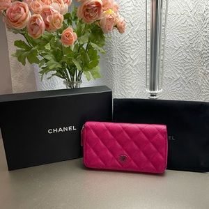 COPY - EUC CHANEL Pink Quilted Caviar Leather Zippy Compact Wallet